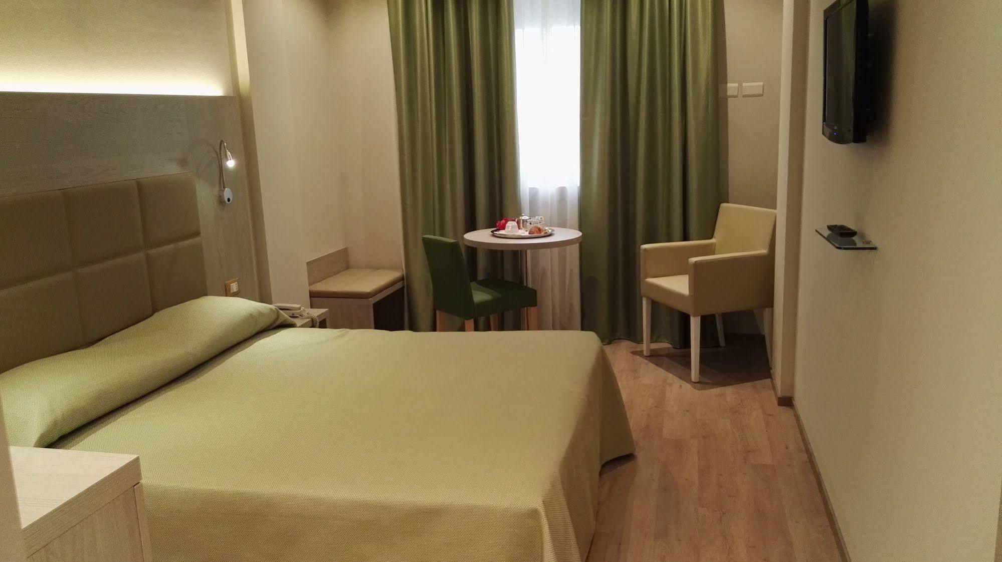 Hotel Alexander Cesena Zewnętrze zdjęcie