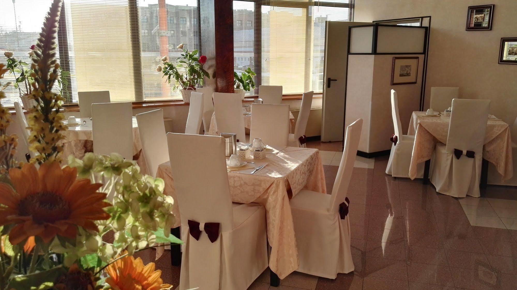 Hotel Alexander Cesena Zewnętrze zdjęcie